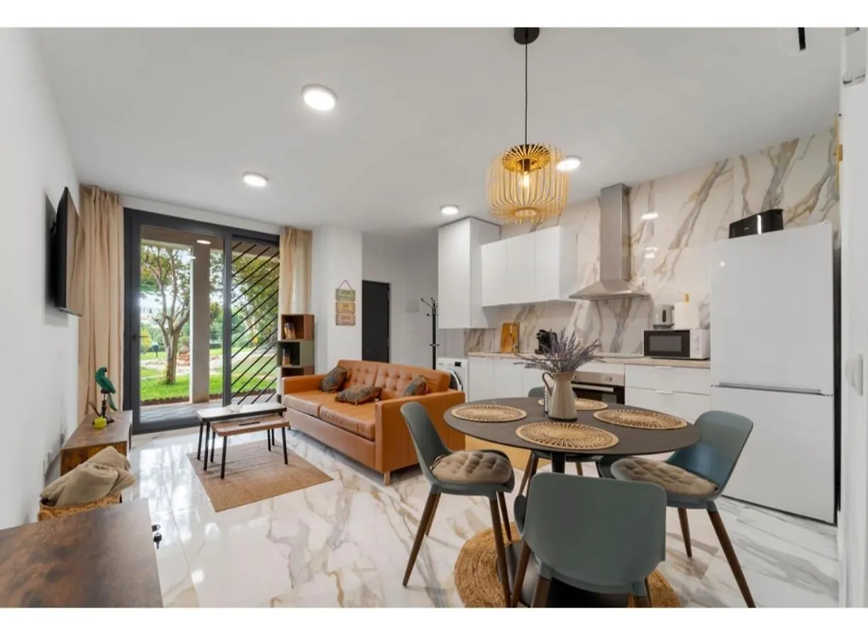Casa Ivana At Green Parot Apartments At Carihuela Torremolinos